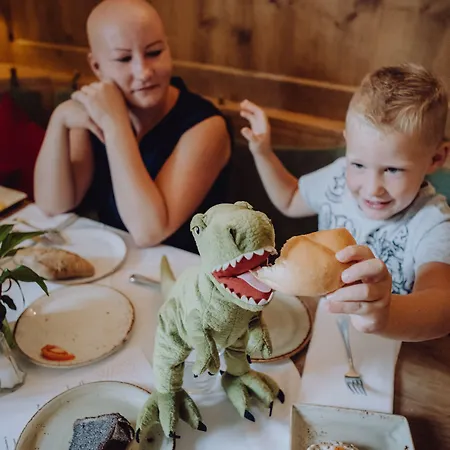 Ξενοδοχείο & Restaurant Stern 4*