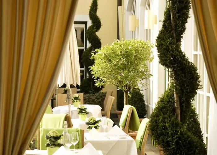 & Restaurant Stern Hotel 4*